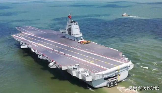 全世界最大核航母？4条电磁弹射器满排11万吨连美国都没有！